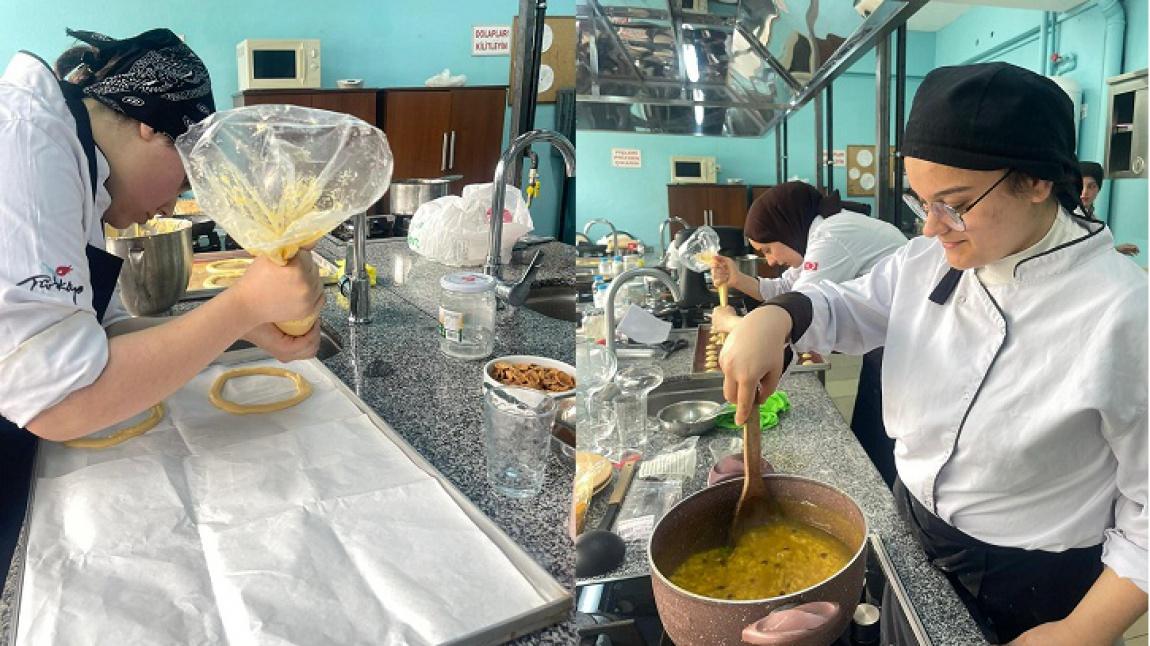 Boztepe Mesleki ve Teknik Anadolu Lisesi Yiyecek Ve İçecek Hizmetleri bölümü geleneksel tatlı yarışması yapıldı 